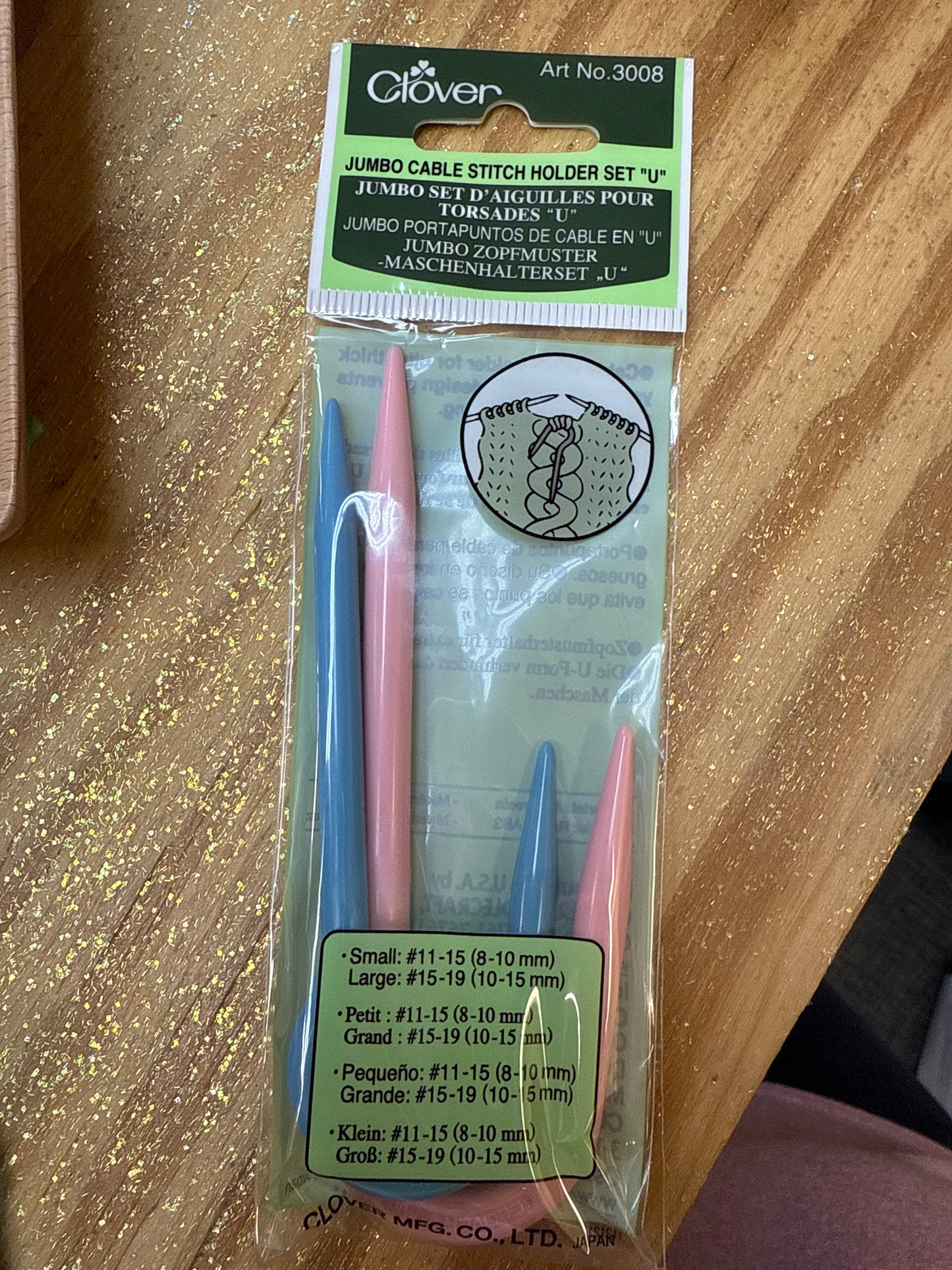 Clover cable stitch holders