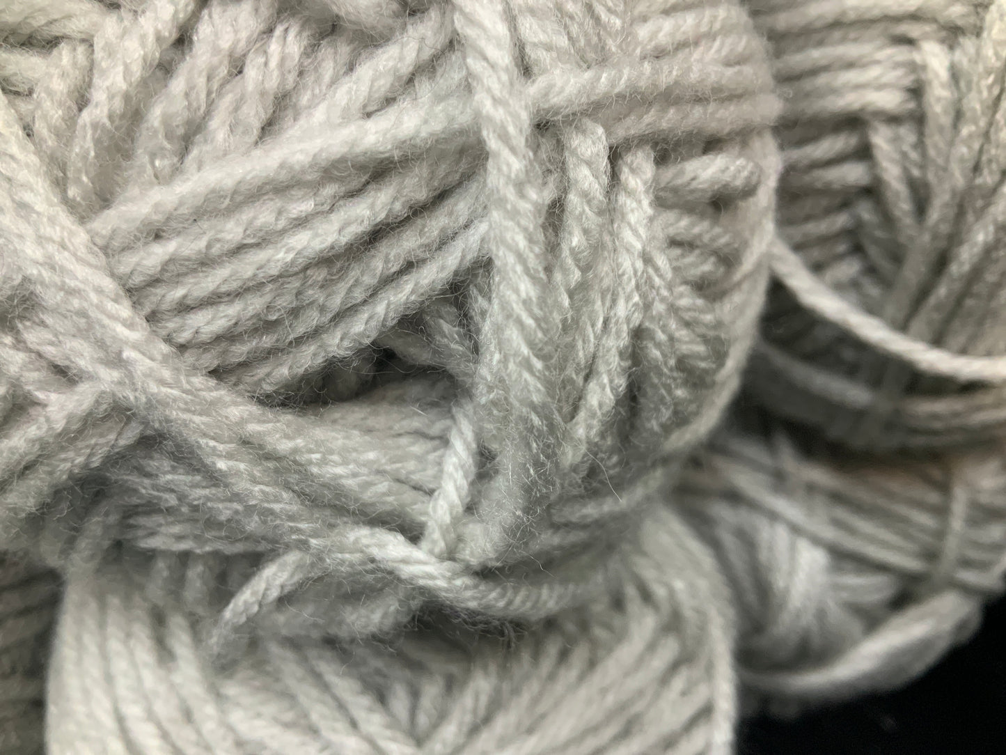 Cascade Yarns Anthem