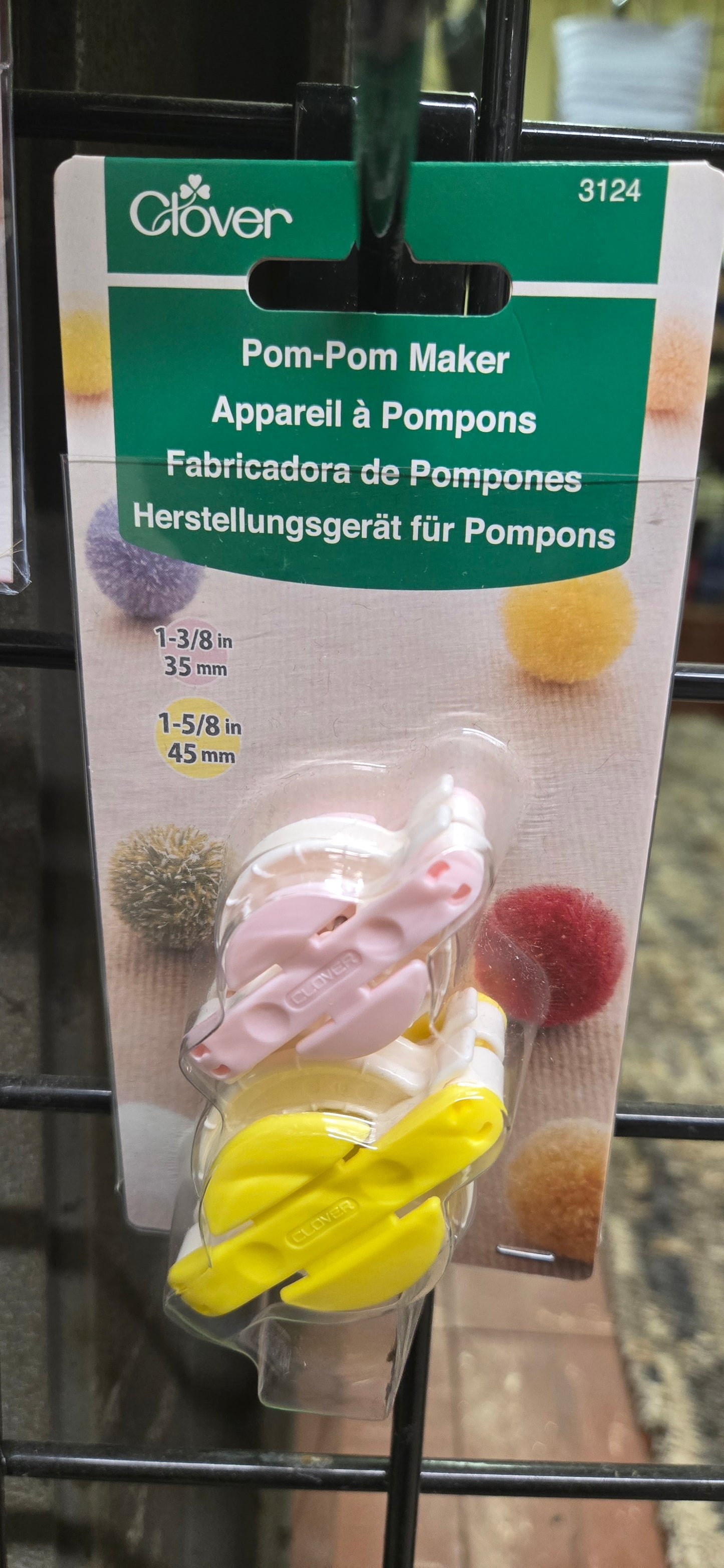 Clover Pom-Pom Maker