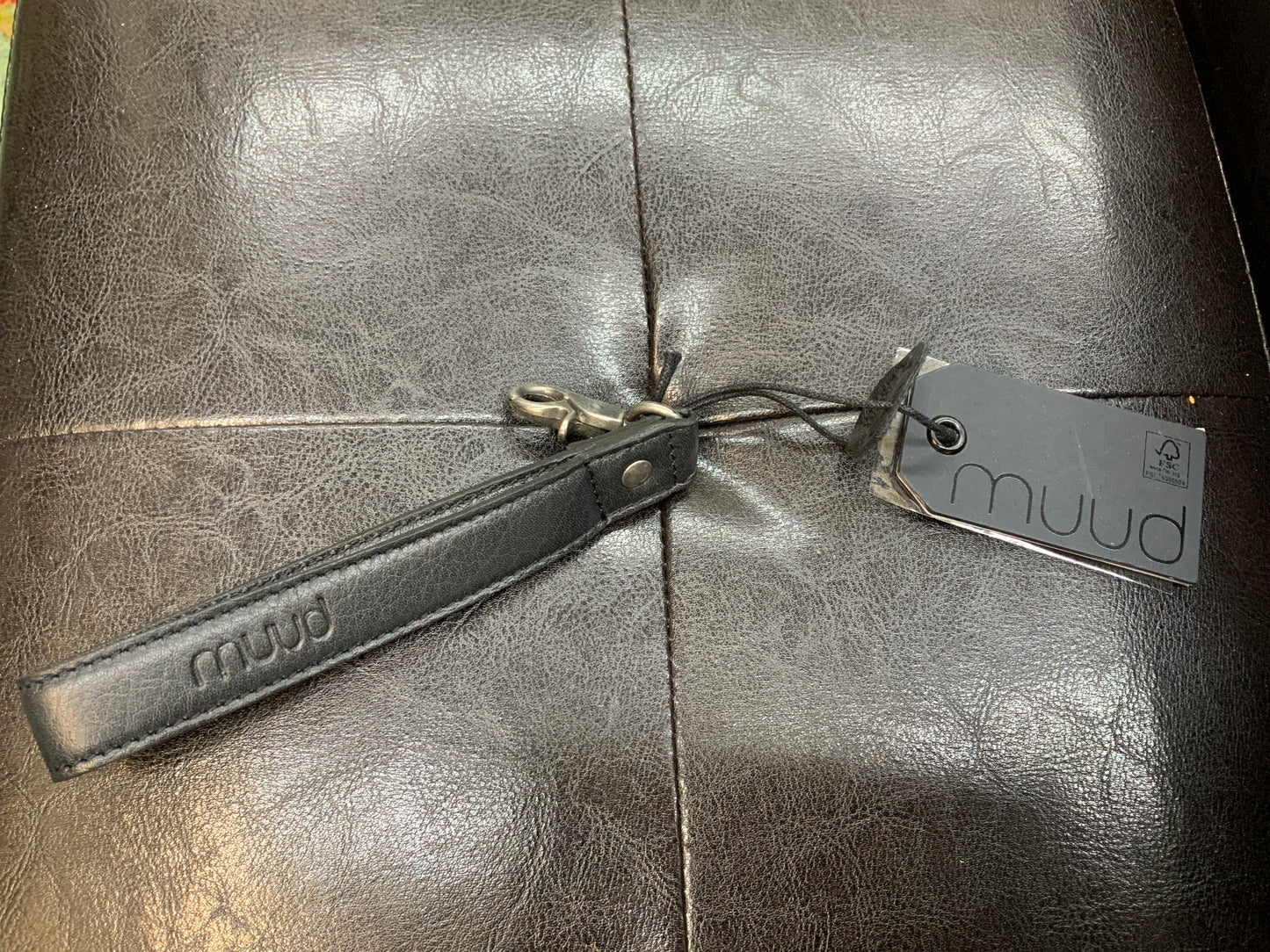 Cami Leather wristlet strap MUUD