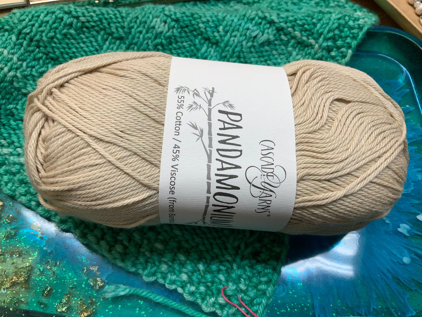 Cascade Yarns Pandamonium