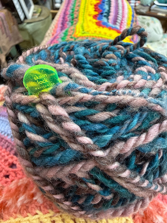 Katrinkles Skein Lock