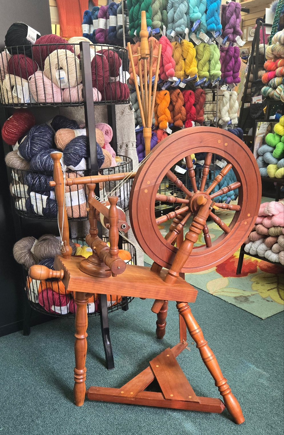The Country Craftsman Spinning Wheel