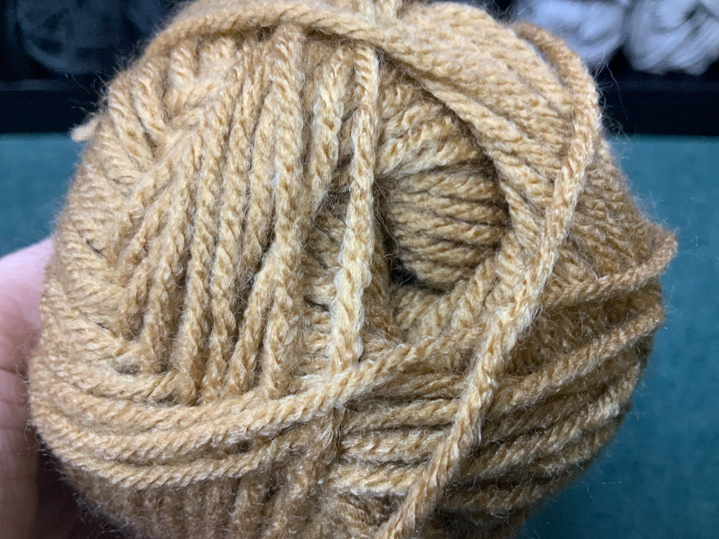 Cascade Yarns Anthem